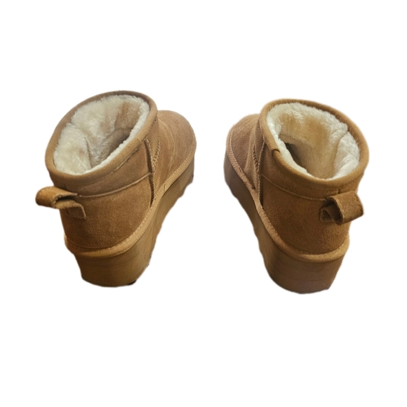 Cushionaire Cozy Suede Ankle Boots, Size 6.5 M - Picture 4 of 4